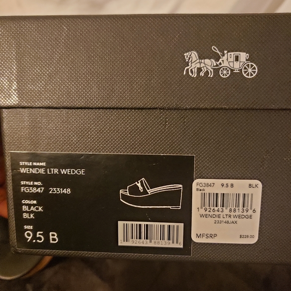 COACH Black Leather Wedge Gold Chain - Picture 6 of 6